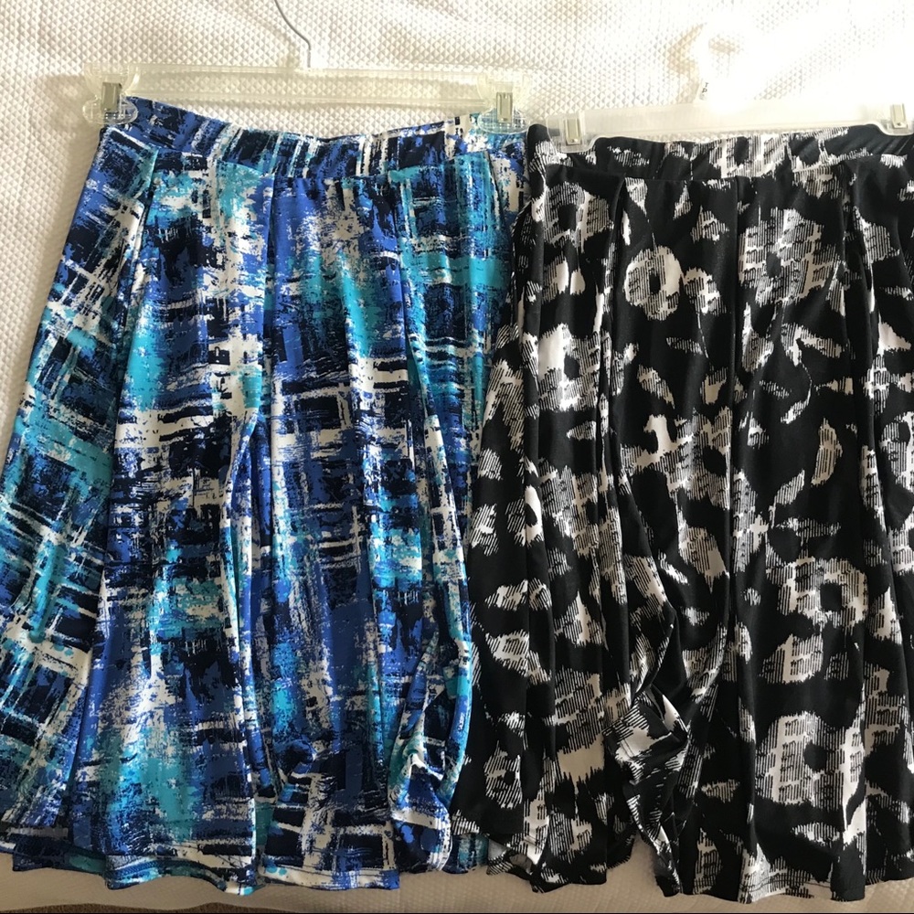 Lot of 2 xs lularoe madison skirts